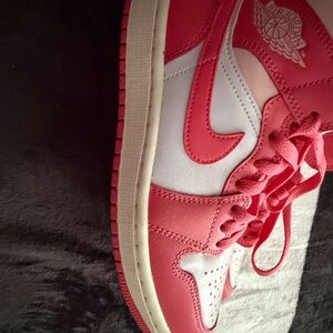 Air Jordan 1 Low - pink & white Casual Sneaker